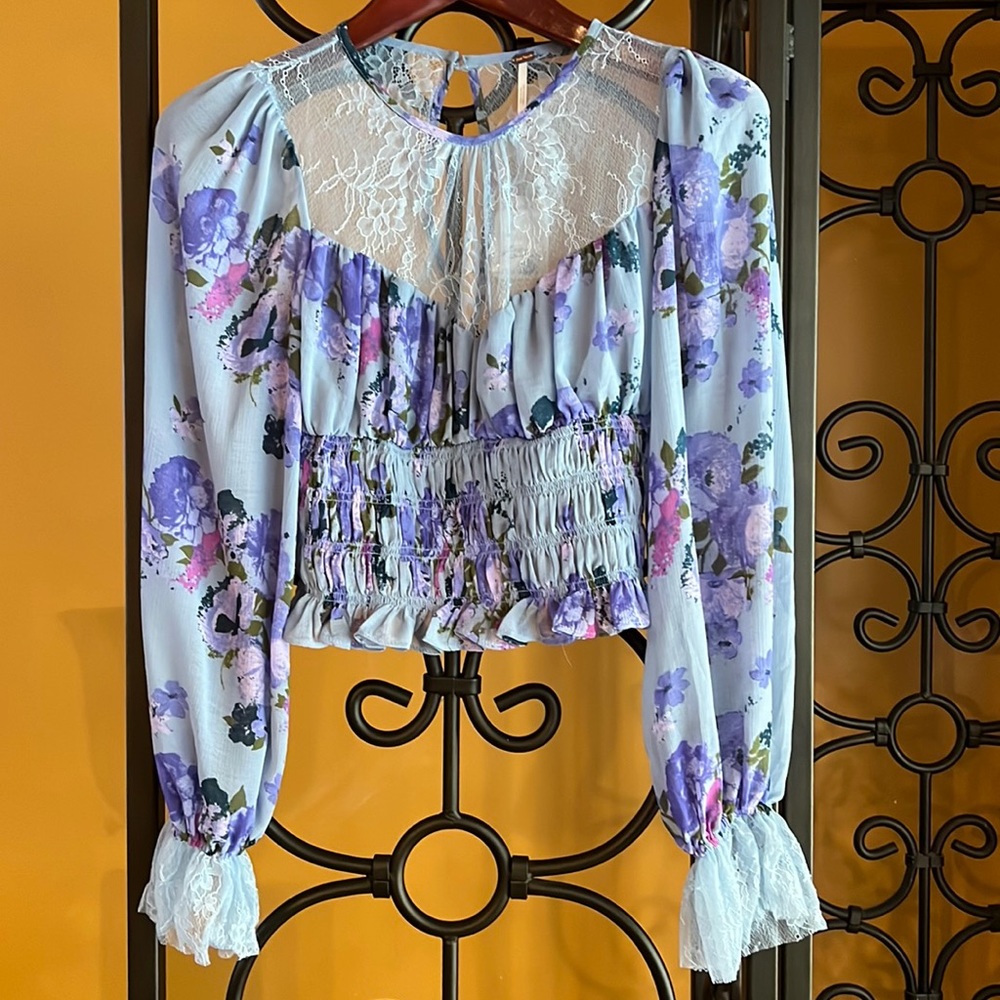 FREE PEOPLE Daphne Blouse - Picture 1 of 11